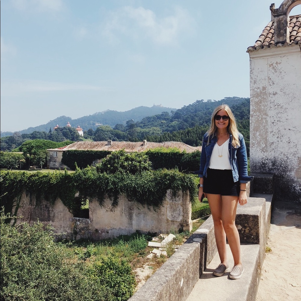 Meet your Posher, Chrissy